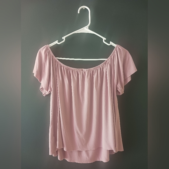 ULTRA FLIRT MEDIUM LIGHT PINK WOMEN'S OFF THE SHOULDER SUMMER TOP - Picture 2 of 3